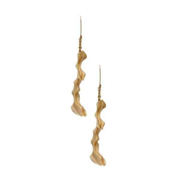 Beige Shell Earrings