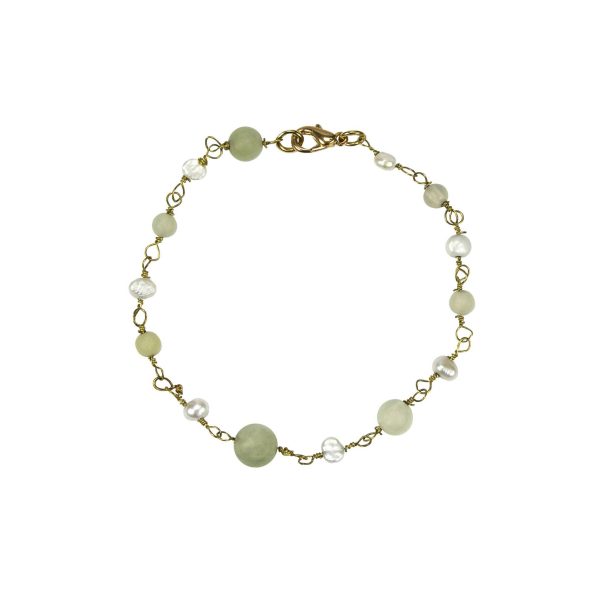 Delicate Green Jade Bracelet with Pearls